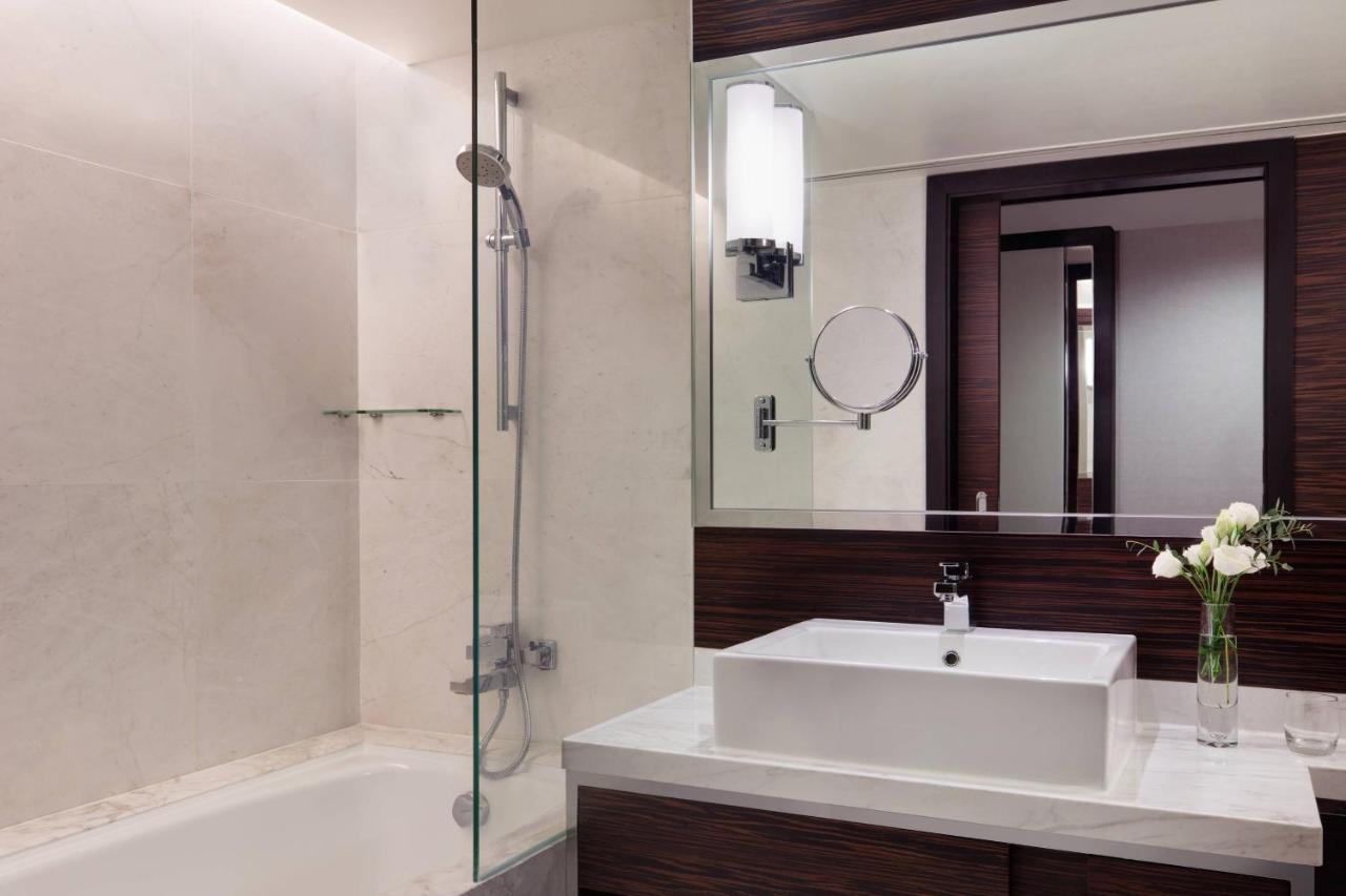 2 Double Beds, Sea View, Executive Lounge Access, Room